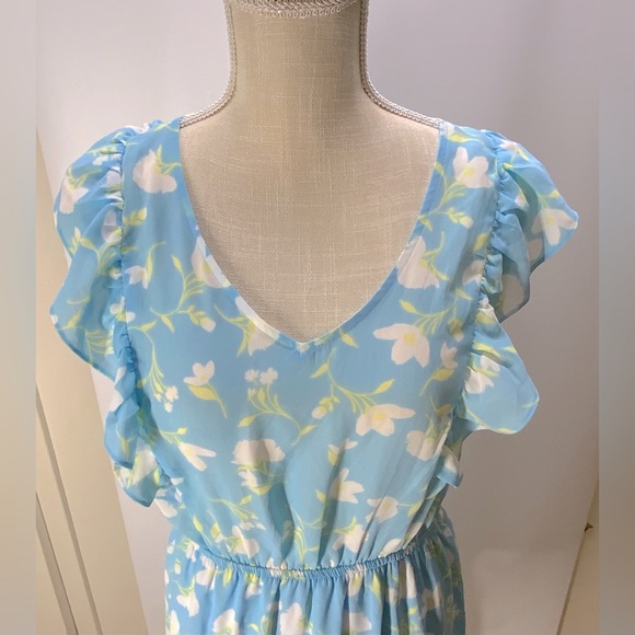 NWT-Collective Concepts Blue Floral Dress Size Medium - Picture 3 of 9